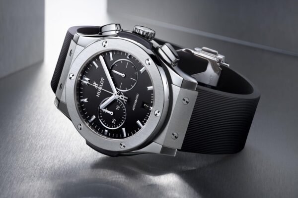 HUBLOT CLASSIC FUSION CRONOGRAPH TITANIUM - Image 4
