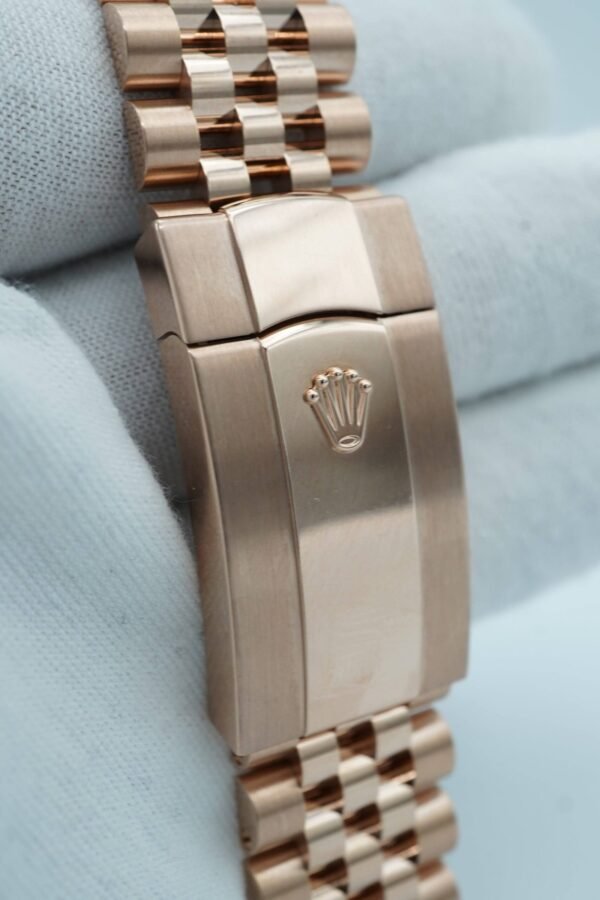 ROLEX SKY DWELLER (GOLD CHOCOLATE) - Image 7